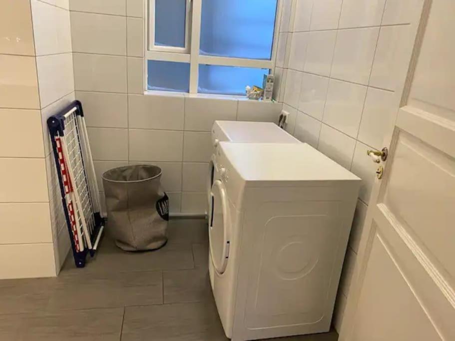Husavik 2 Bedroom Apartment ภายนอก รูปภาพ